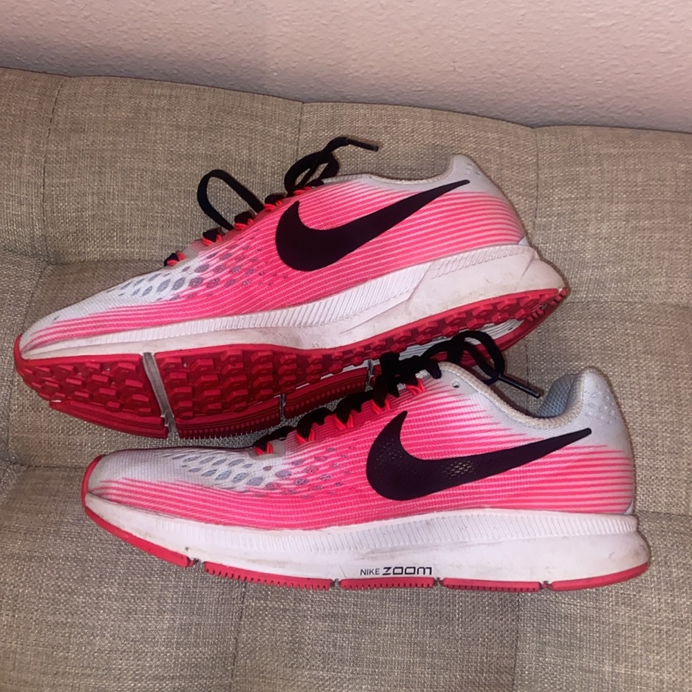 Nike Pegasus 34 Shoes - Picture 5 of 10